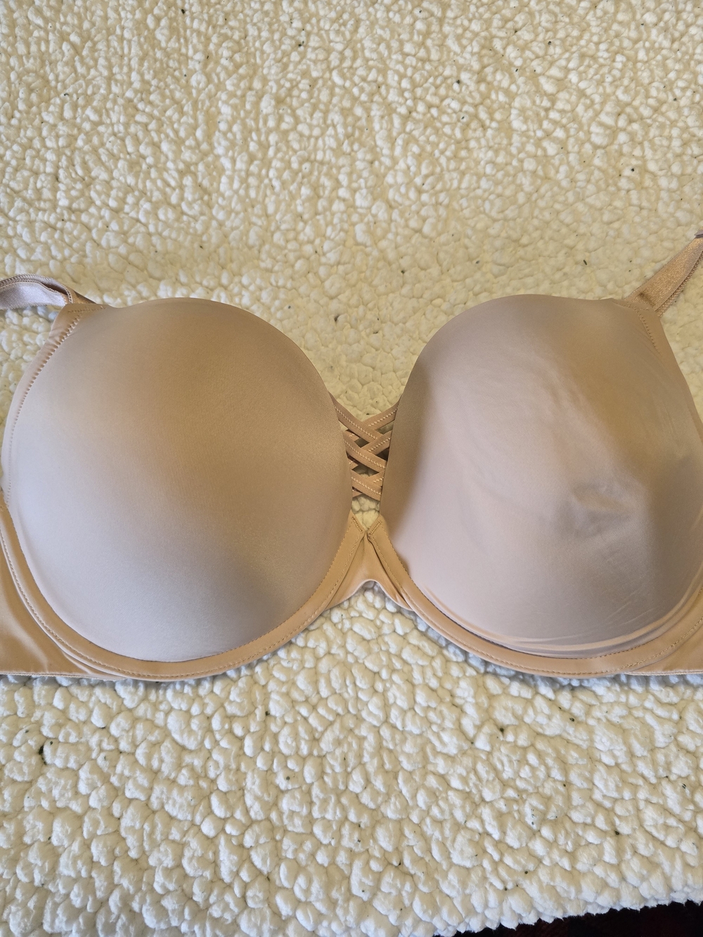 Everyday Smooth Molded Bra with Crisscross Center - Nude